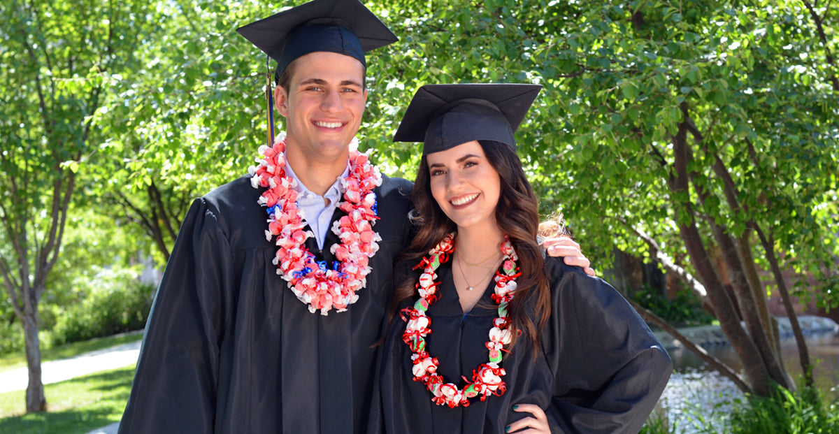 How to Make a Candy Lei for Graduation
